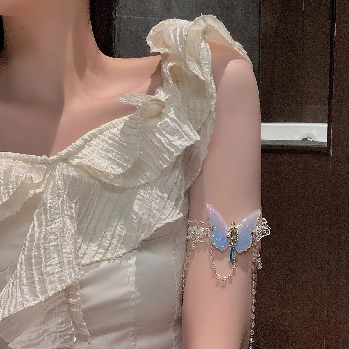 Fashionable Butterfly Pattern  - Body Jewelry For You 评论和价格